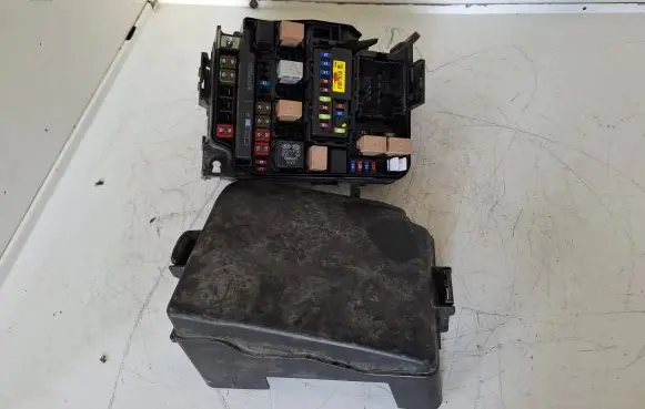 KIA Ceed Fuse box set 919503X510 1302203824 01112