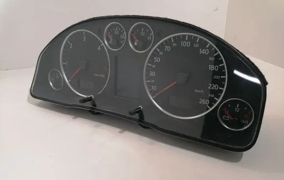 Audi A6 S6 C5 4B Speedometer (instrument cluster) 110080128