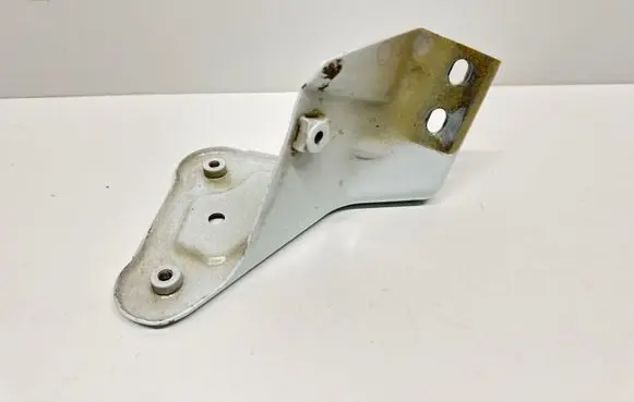 Skoda Rapid (NH) Fender mounting bracket 5JA821141A 5JA821141