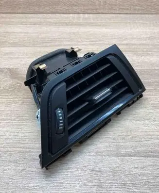 BMW 4 F32 F33 Dashboard side air vent grill/cover trim 9218550