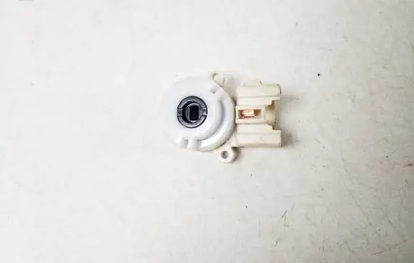 Toyota Auris 150 Ignition lock contact 84450-12200
