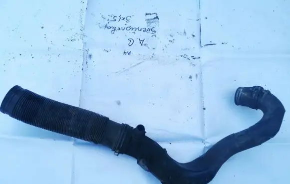 Volkswagen Golf IV Intercooler hose/pipe 1j0129684j
