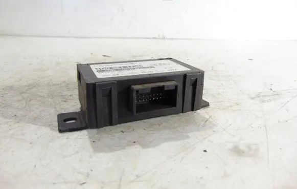 Audi A8 S8 D2 4D Alarm control unit/module 4D0951173D