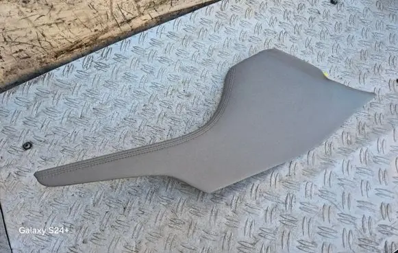 Lexus GS 300 350 430 450H Centre console side trim front 5543530220