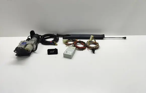 BMW 5 E60 E61 Tailgate hydraulic set 7111867 6953962 695396201