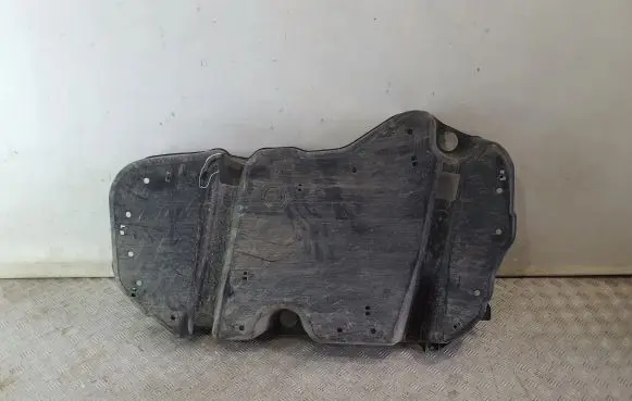 Toyota Highlander XU70 Fuel tank bottom protection 776410E040