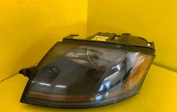 Audi TT Mk1 Headlight/headlamp 8N0941003BF