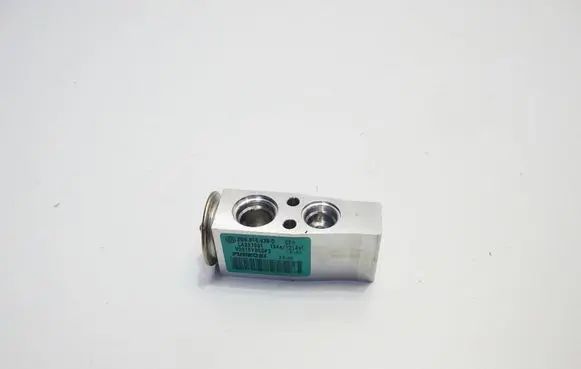 Volkswagen Taigo Air conditioning (A/C) expansion valve 2Q0816679D