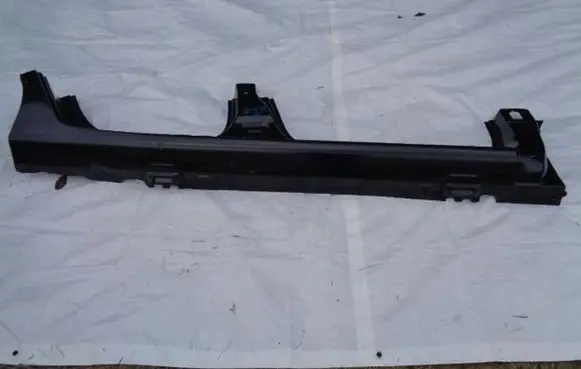 Renault Clio IV Front sill (body part) 764604943R