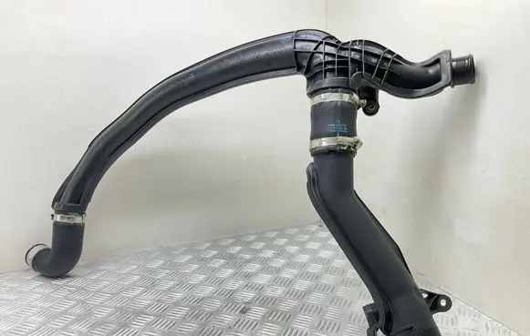 Intercooler hose/pipe