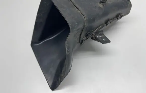 BMW i4 Intercooler air guide/duct channel 8738939 5174 74850613