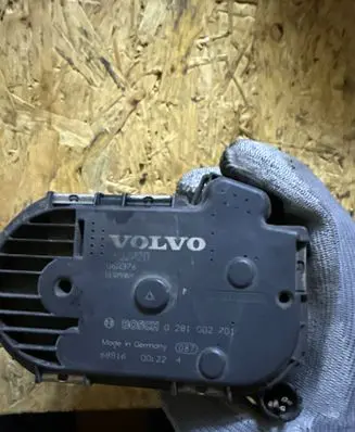 Volvo XC90 Throttle valve 0281002701
