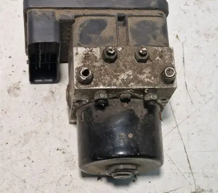Volvo V50 ABS Pump 00001251E1 30672506A 10096004173