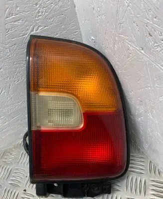 Toyota RAV 4 (XA10) Rear/tail lights 42-3