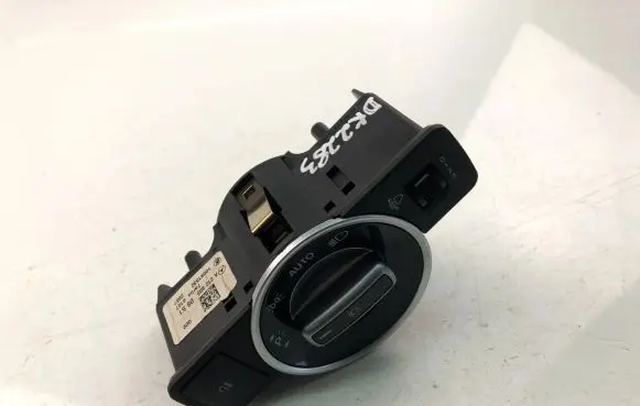 Mercedes-Benz A W176 Light switch A2129050651