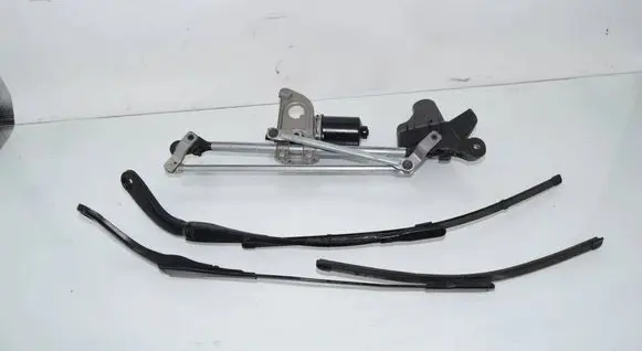 BMW 3 F30 F35 F31 Front wiper linkage and motor 7267503 7260469 7260474