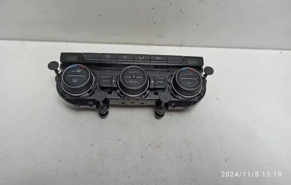 Volkswagen Tiguan Climate control unit 5NA907044M