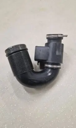 Audi Q7 4M Air intake duct part 06E129616C 4013059A PA6GF15A