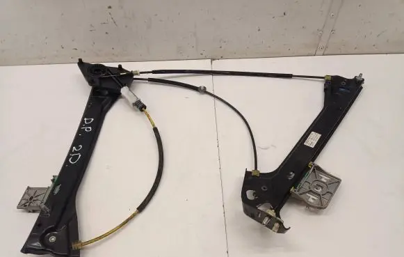 Audi TT TTS RS Mk3 8S Front door electric window regulator 8S0837462