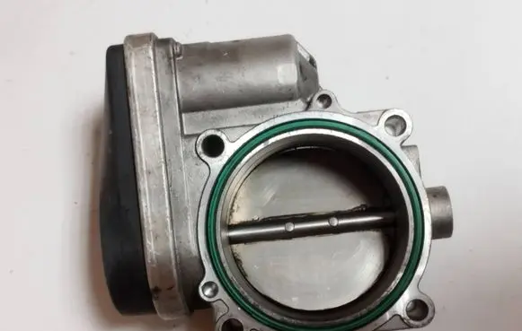 BMW 5 E60 E61 Throttle valve 408238420001 7516946 130406