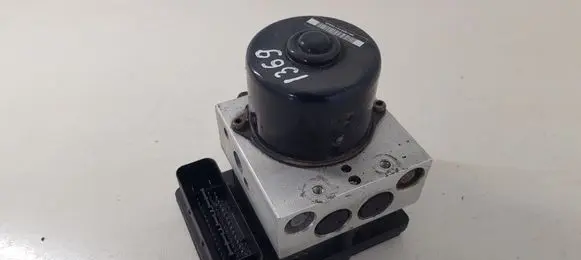Nissan Murano Z50 ABS Pump 47660CB660