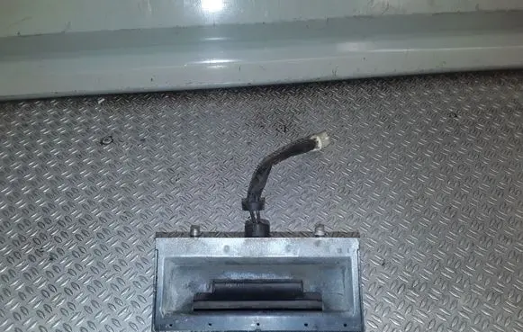 Tailgate opening switch