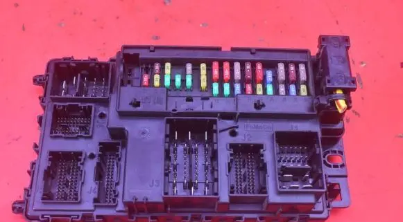 Ford S-MAX Fuse box set HU5T-15604-BCM