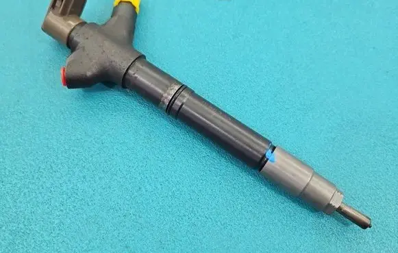 Toyota Verso Fuel injector 236700R100 IMPRK1586322