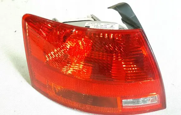 Audi A4 S4 B7 8E 8H Rear/tail lights 8E9945095E