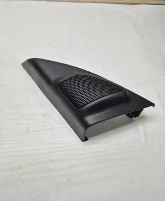 Volvo V70 Front door high frequency speaker 30781067 06W23