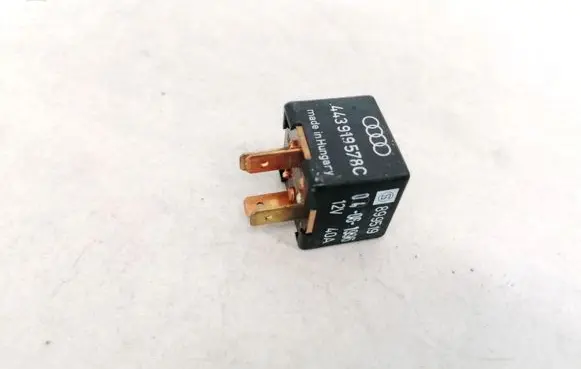 Audi A4 S4 B5 8D Other relay 443919578C 899519