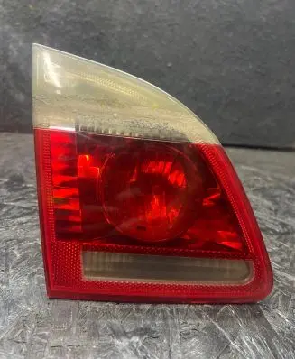 BMW 5 E60 E61 Tailgate rear/tail lights 7165829 27880104 6925893