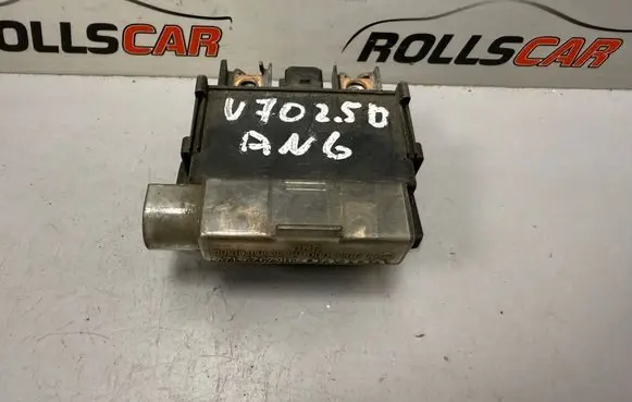 Volvo S70 V70 V70 XC Glow plug pre-heat relay 9162929
