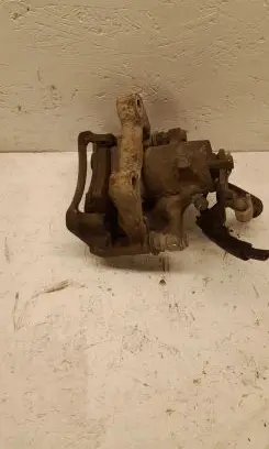 Skoda Superb B6 (3T) Rear brake caliper