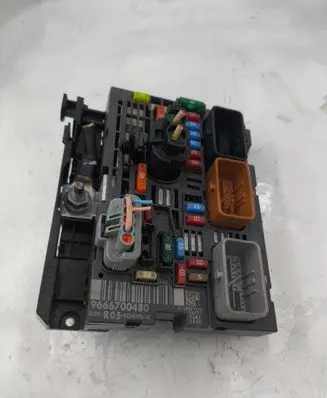 Citroen Berlingo Fuse module 9666700480