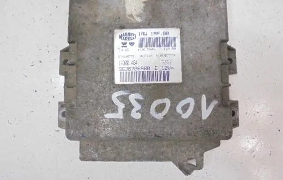 Peugeot 206 Engine control unit/module ECU 9636726980