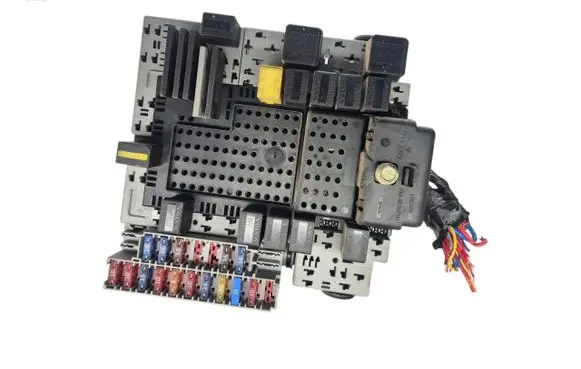 Volvo V70 Fuse box set 08696040 08696098 03W121