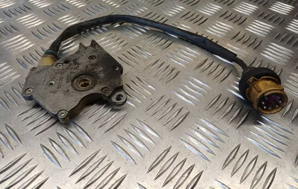 Audi A8 S8 D2 4D Gear selector 0501209896