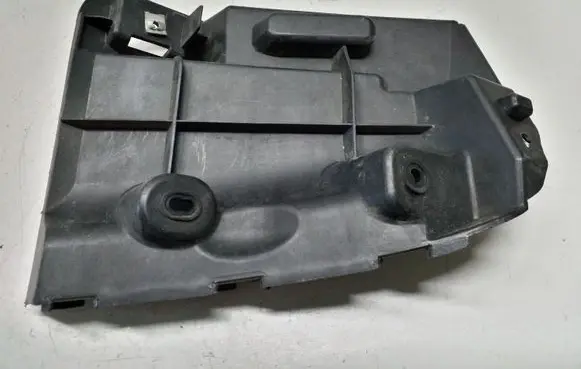 Maserati Ghibli Bumper support mounting bracket corner 670004468