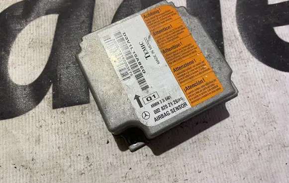 Mercedes-Benz E W211 Airbag deployment crash/impact sensor a0028202126 0028202126