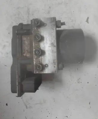 Skoda Roomster (5J) ABS Pump 6R0907379C 6R0614117D