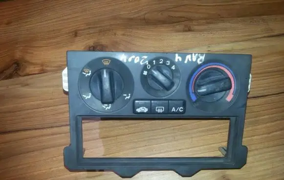 Toyota RAV 4 (XA10) Climate control unit