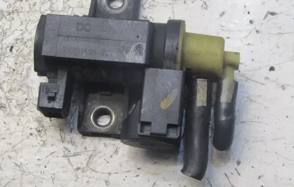 Nissan X-Trail T32 Turbo solenoid valve 8200790180
