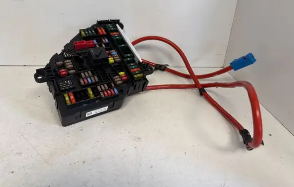 BMW 5 F10 F11 Fuse module 9264923 417033452 05652619