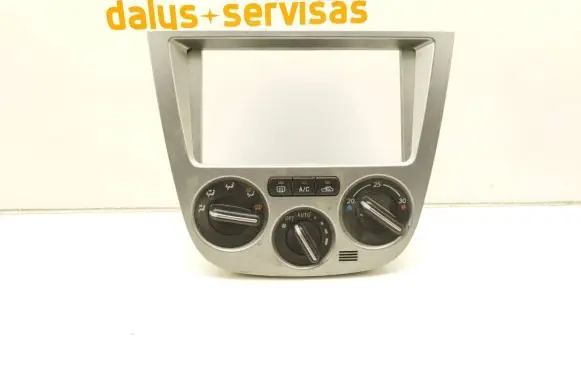 Subaru Impreza II Climate control unit 72311FE051 3B60234700 1F22