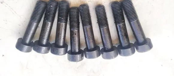 Toyota Corolla Verso AR10 Nuts/bolts 