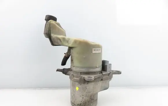 Ford Fiesta Power steering pump 5S613K514CB
