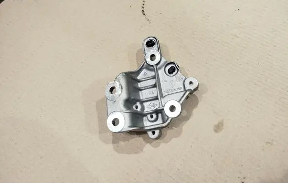 Renault Trafic III (X82) Other engine bay part 112365635R