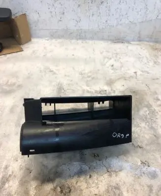 Volkswagen Jetta VI Air intake duct part 1k0895962e