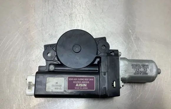 Lexus RX 330 - 350 - 400H Sunroof motor/actuator 6326048060